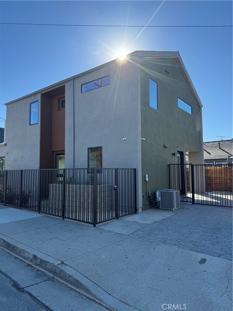 355 Newland