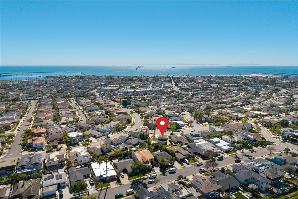1135 Catalina Ave.
