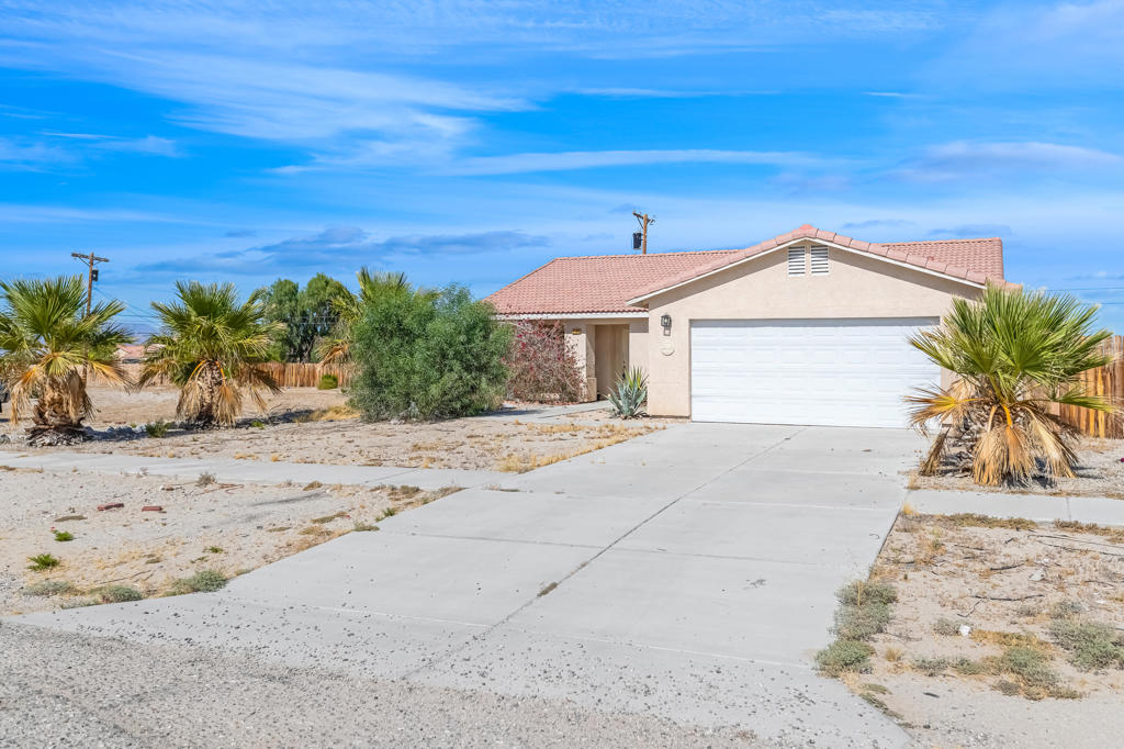 Vista Del Mar - Residential