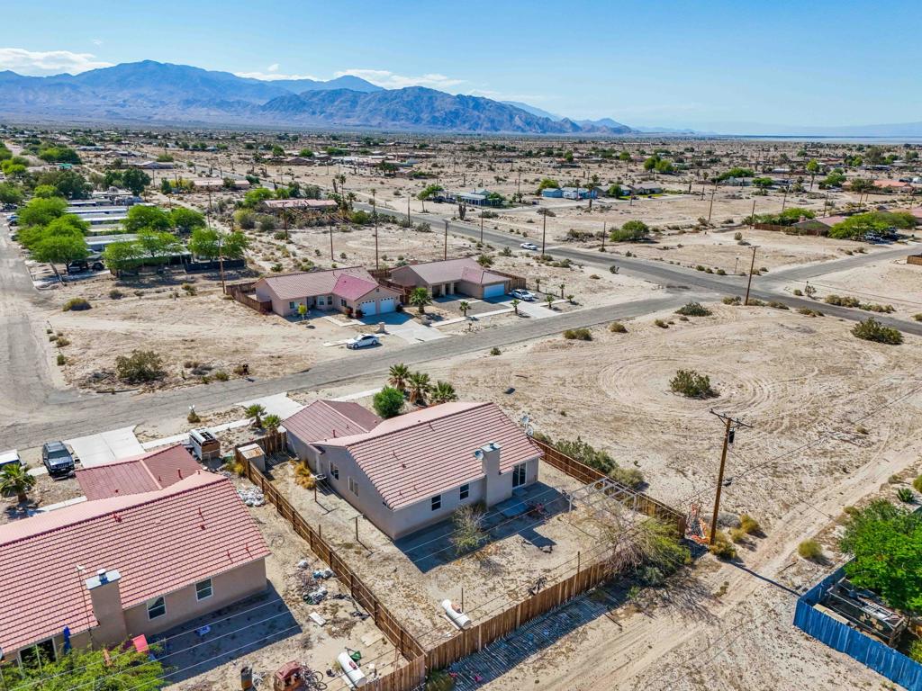 Vista Del Mar - Residential