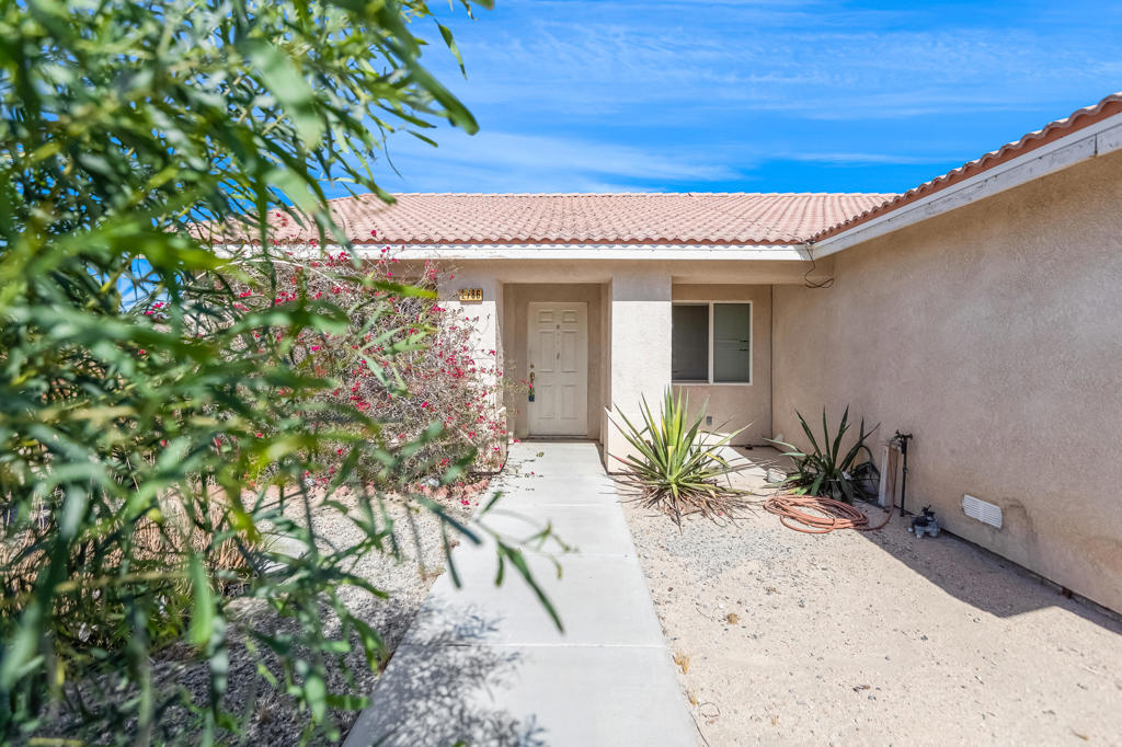 Vista Del Mar - Residential