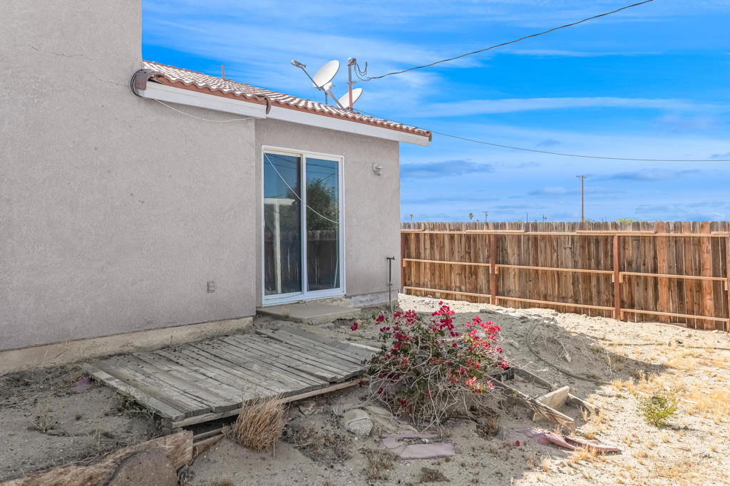 Vista Del Mar - Residential