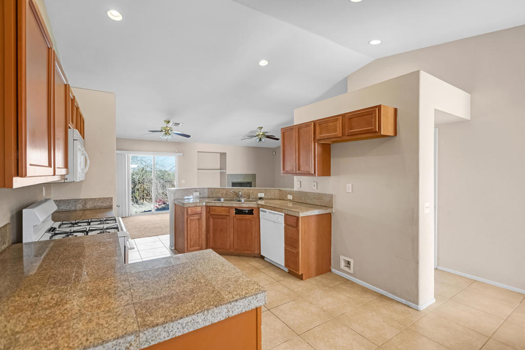 Vista Del Mar - Residential