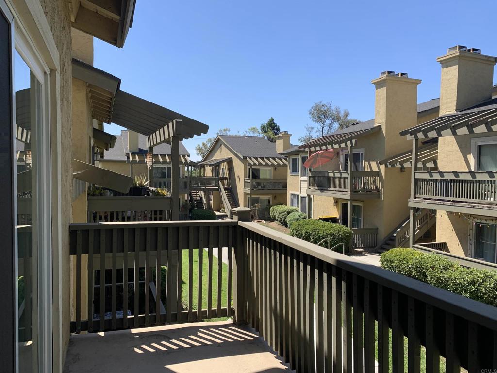 145 W El Norte Parkway 212