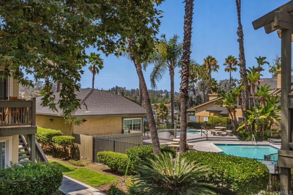 145 W El Norte Parkway 212