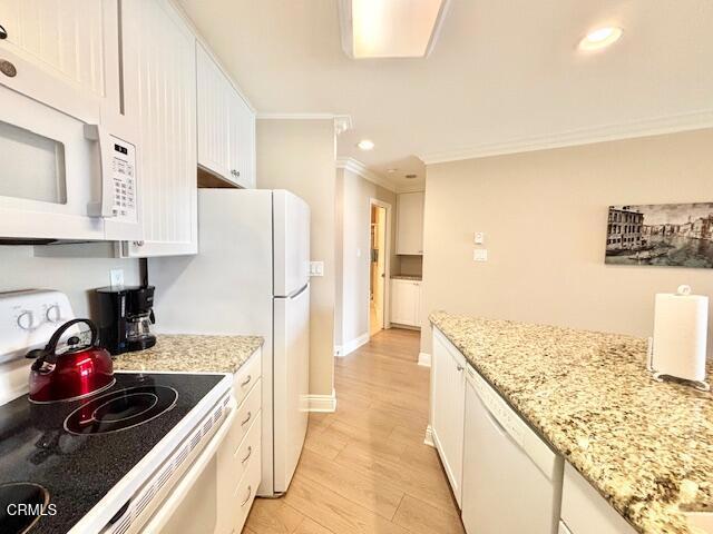 Oxnard Beach: Other - 0032 - Residential Lease