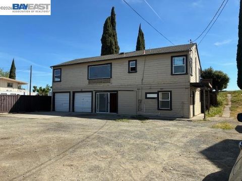 Photo of 5614 Sandmound Blvd Blvd, Oakley, CA 94561 (MLS # 41131922)