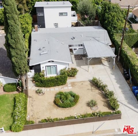 Tiny photo for 5700 Vanalden Avenue, Tarzana, CA 91356 (MLS # 26670247)