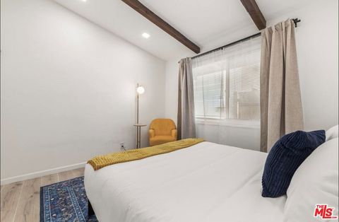 Tiny photo for 5700 Vanalden Avenue, Tarzana, CA 91356 (MLS # 26670247)