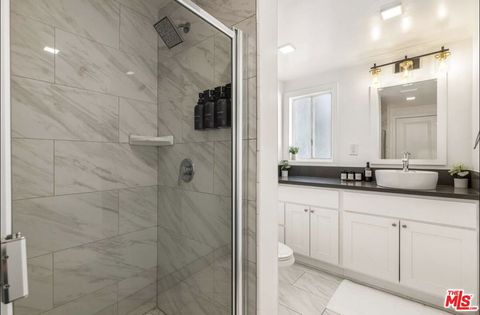 Tiny photo for 5700 Vanalden Avenue, Tarzana, CA 91356 (MLS # 26670247)