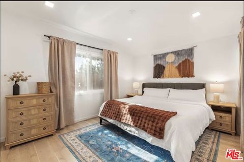 Tiny photo for 5700 Vanalden Avenue, Tarzana, CA 91356 (MLS # 26670247)