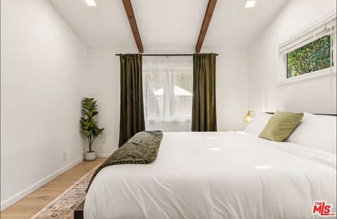 Tiny photo for 5700 Vanalden Avenue, Tarzana, CA 91356 (MLS # 26670247)