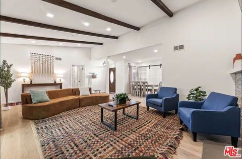 Tiny photo for 5700 Vanalden Avenue, Tarzana, CA 91356 (MLS # 26670247)