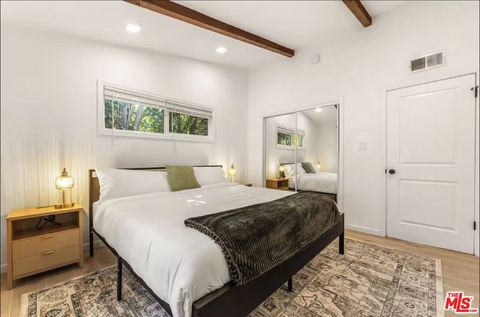 Tiny photo for 5700 Vanalden Avenue, Tarzana, CA 91356 (MLS # 26670247)