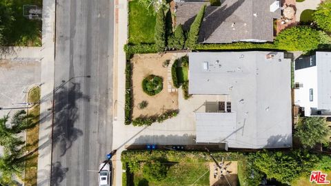 Tiny photo for 5700 Vanalden Avenue, Tarzana, CA 91356 (MLS # 26670247)