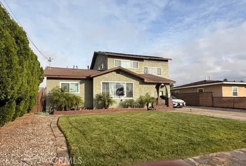 17824 Ivy Avenue, Fontana, CA 92335 - MLS#: IV26007290