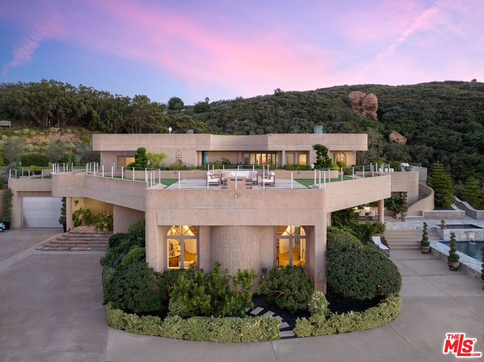 415 Stunt Road