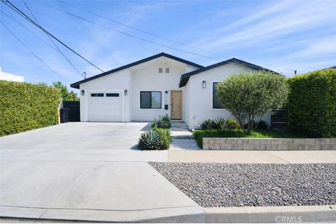 Photo of 14182 Kerry St, Westminster, CA 92683 (MLS # OC26048189)