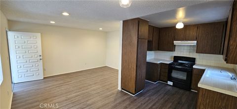 Photo of 614 S Lake Street #C, Burbank, CA 91502 (MLS # PW26077750)