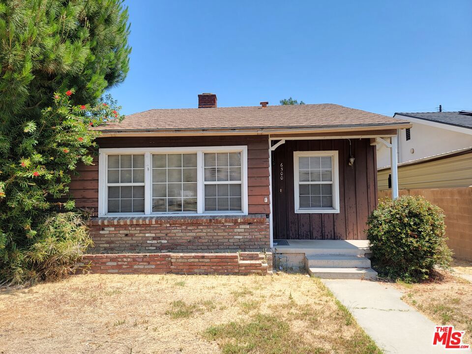 Located in the heart of Lake Balboa, this 4-bedroom, 2-bath home is a fantastic opportunity for investors or buyers looking to customize their dream property. Sitting on a well-situated lot with convenient alley access, there is space for future expansion or an ADU. Bring your vision and transform this diamond in the rough into something truly special. Close to Lake Balboa Park, multiple golf courses, the Encino Farmers Market, Sepulveda Basin Dog Park, and major freeways. *More photos to come*
