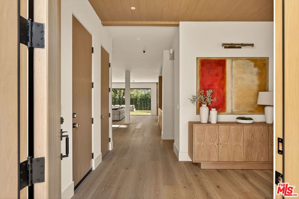 11500 Kingsland Street