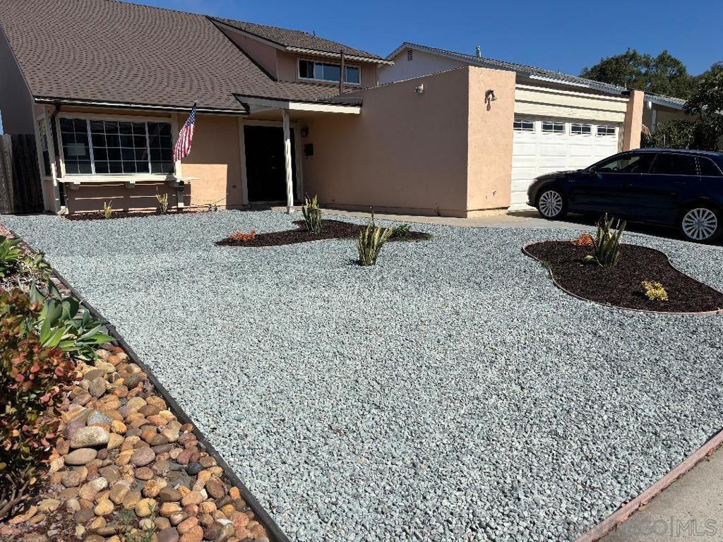 4762 Governor Dr