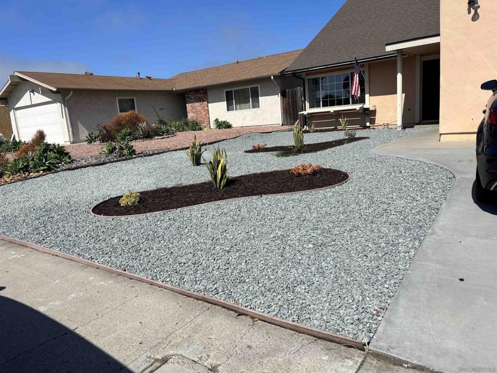 4762 Governor Dr