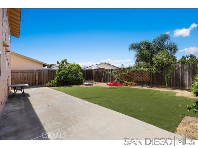 4762 Governor Dr