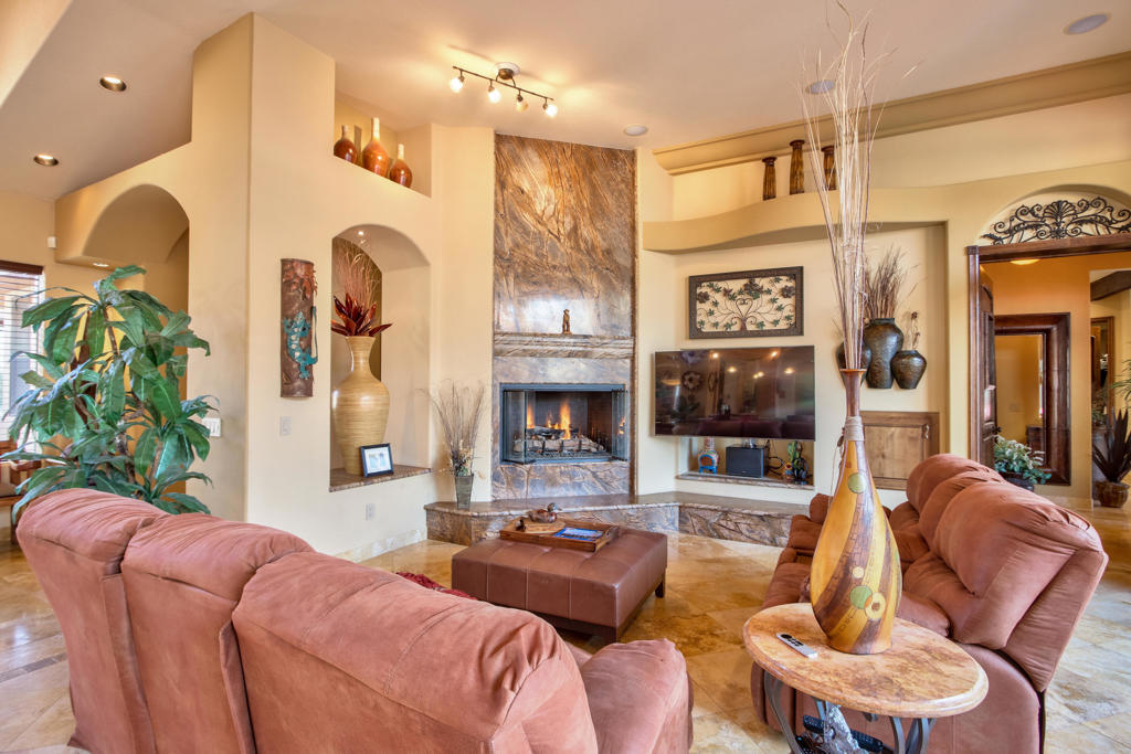 Flores Montanas - Residential