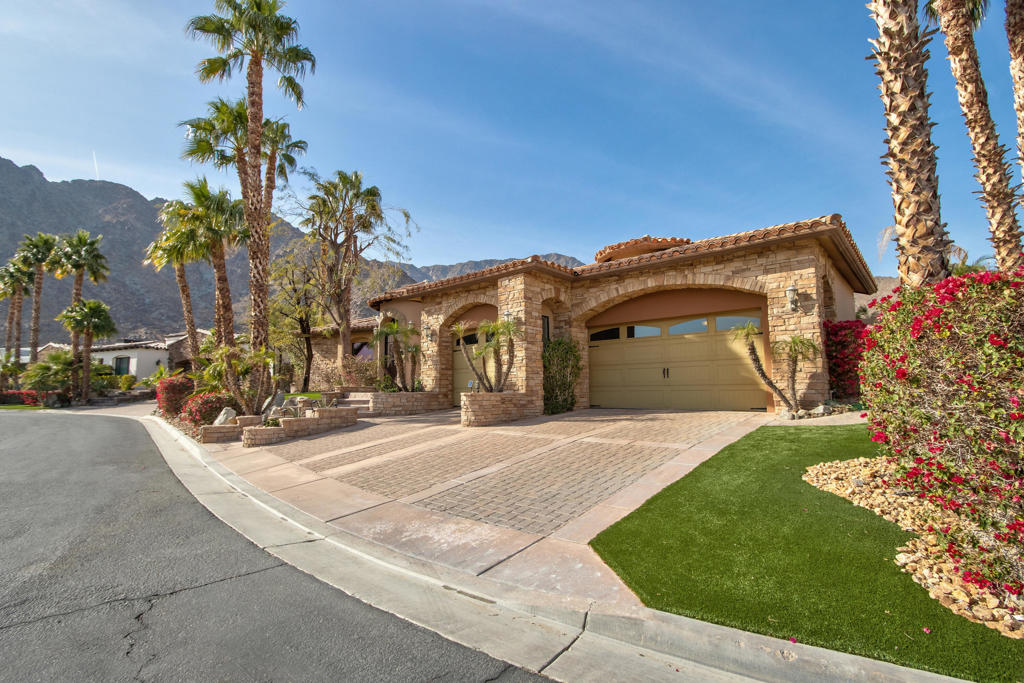 Flores Montanas - Residential