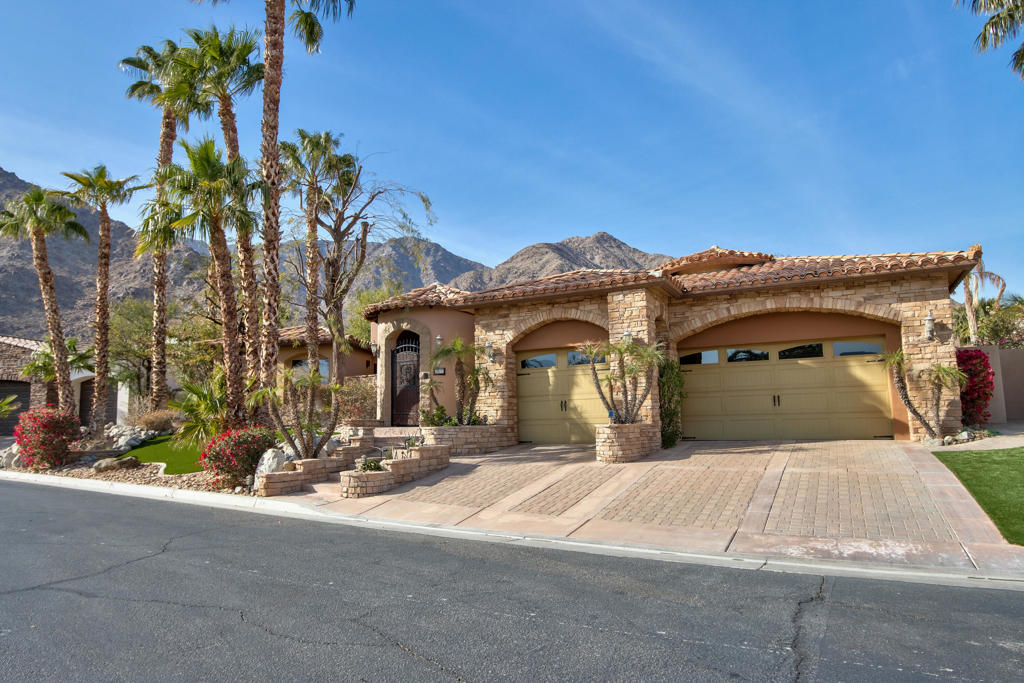 Flores Montanas - Residential