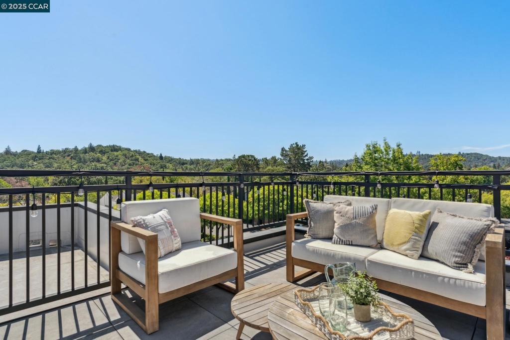 DOWNTOWN LAF - Residential