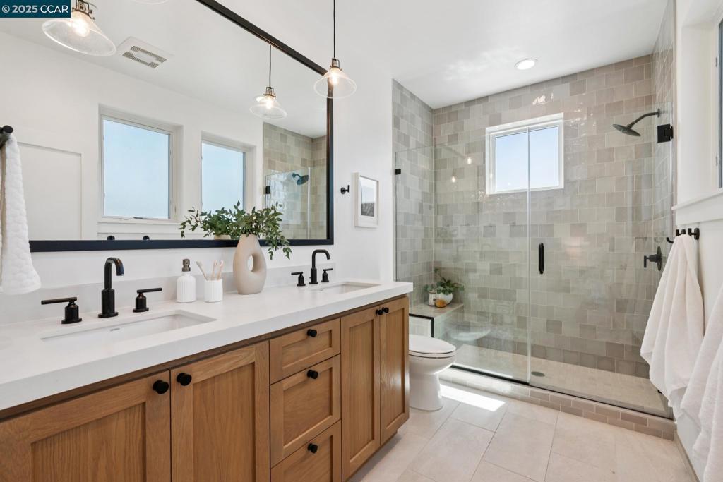 DOWNTOWN LAF - Residential