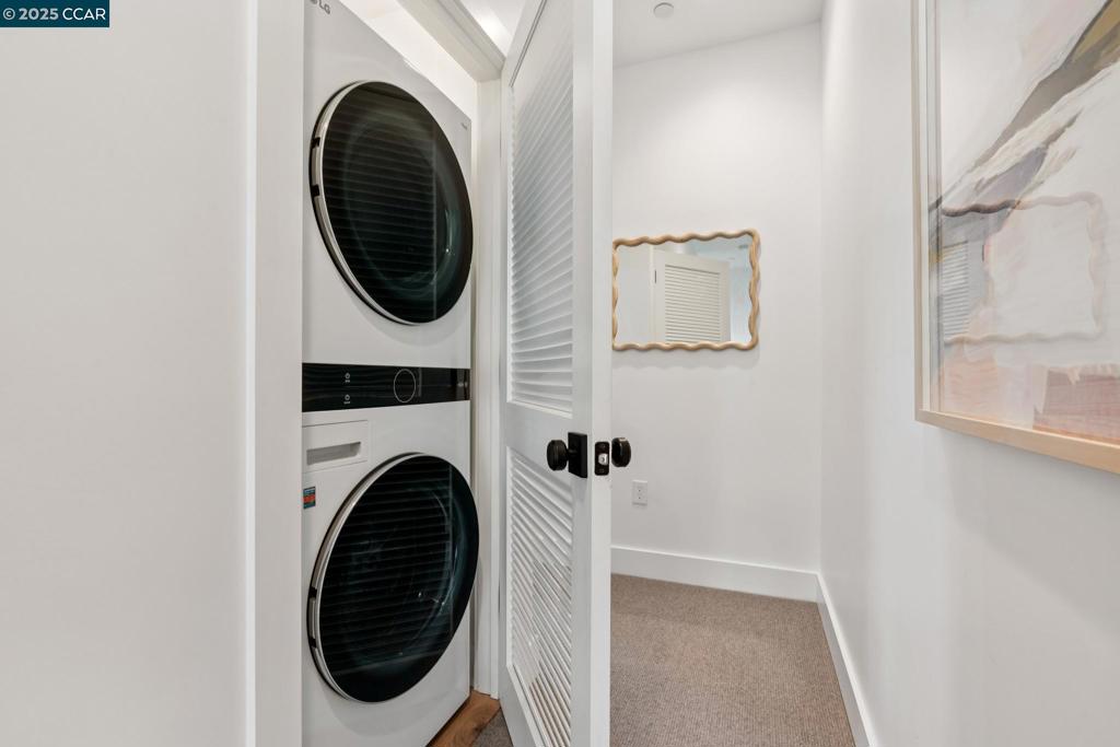 DOWNTOWN LAF - Residential