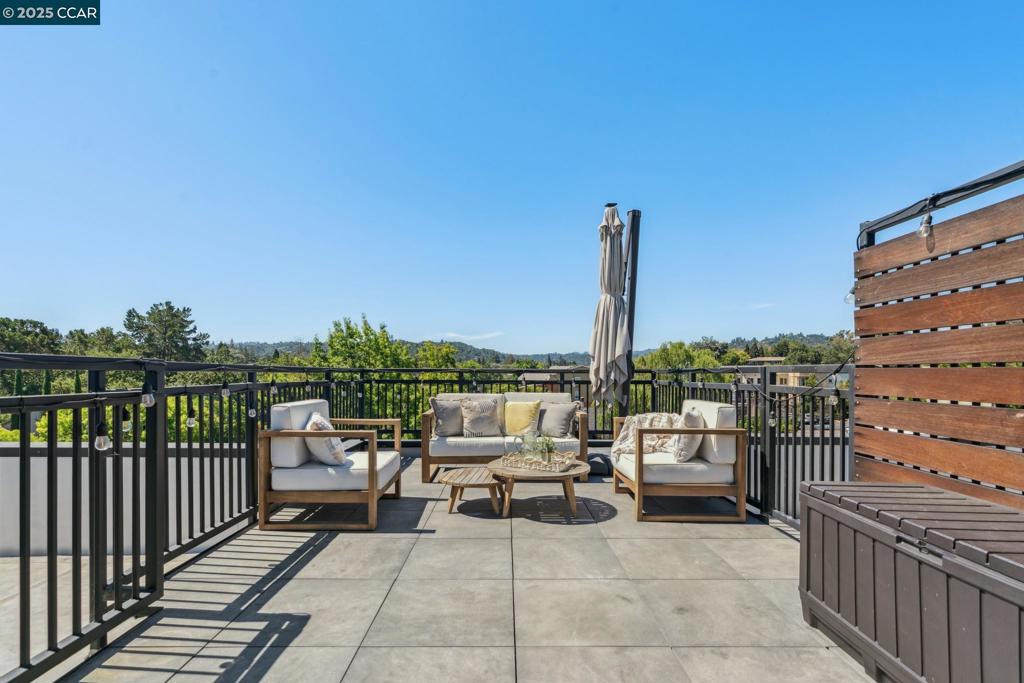 DOWNTOWN LAF - Residential