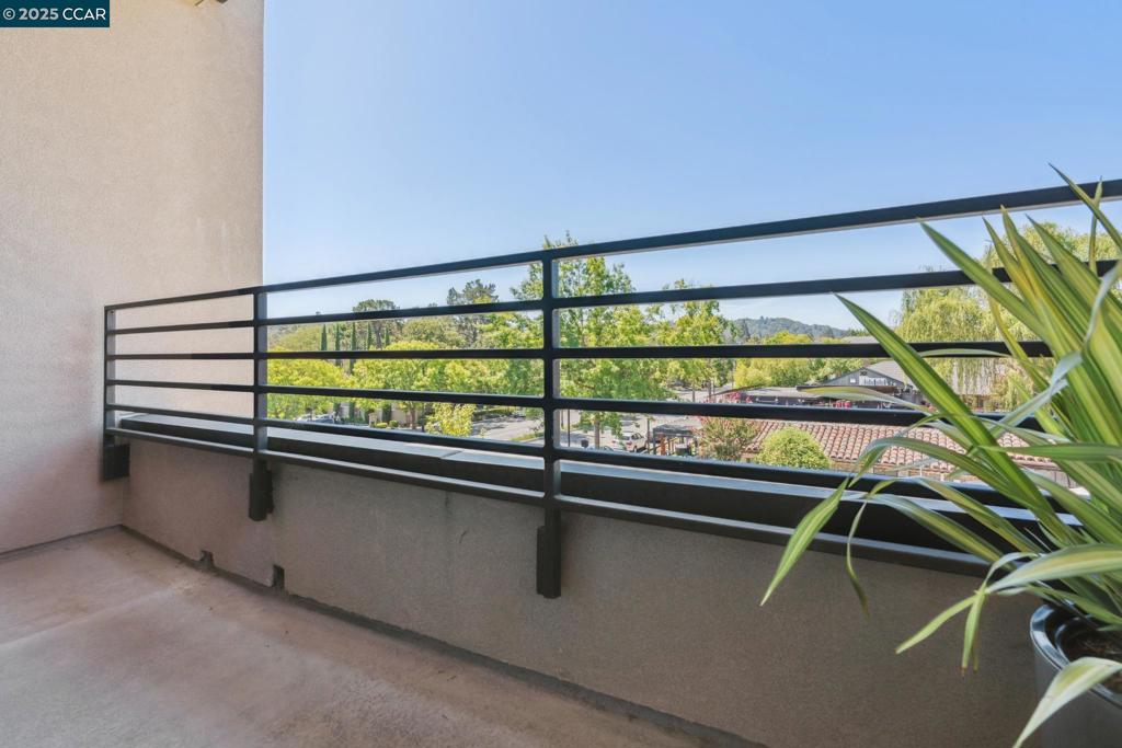 DOWNTOWN LAF - Residential