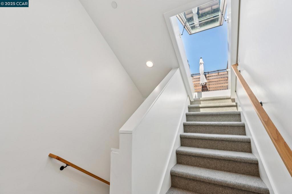 DOWNTOWN LAF - Residential