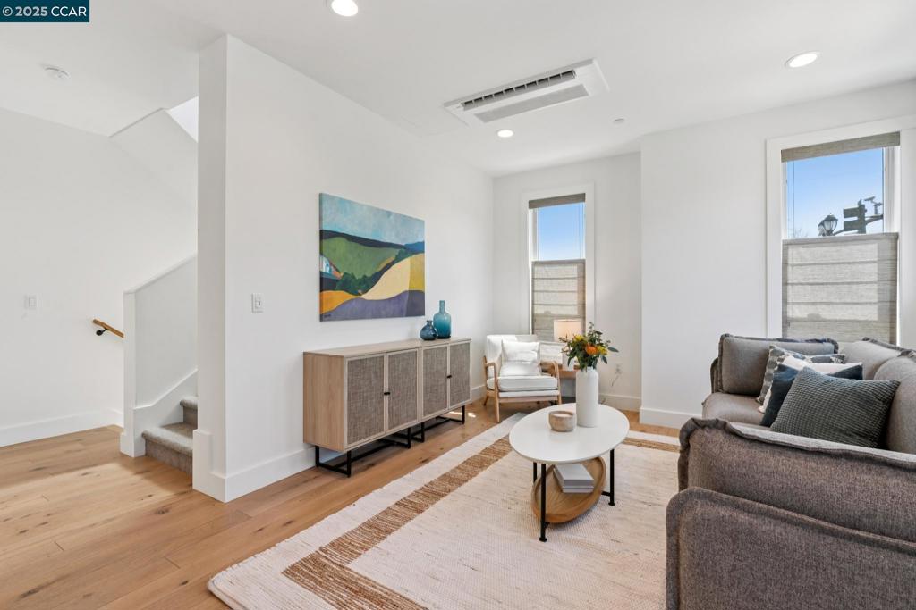 DOWNTOWN LAF - Residential