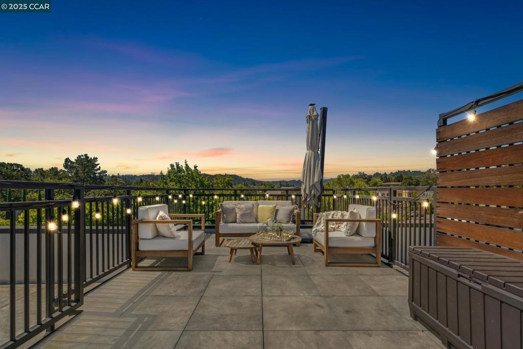 DOWNTOWN LAF - Residential