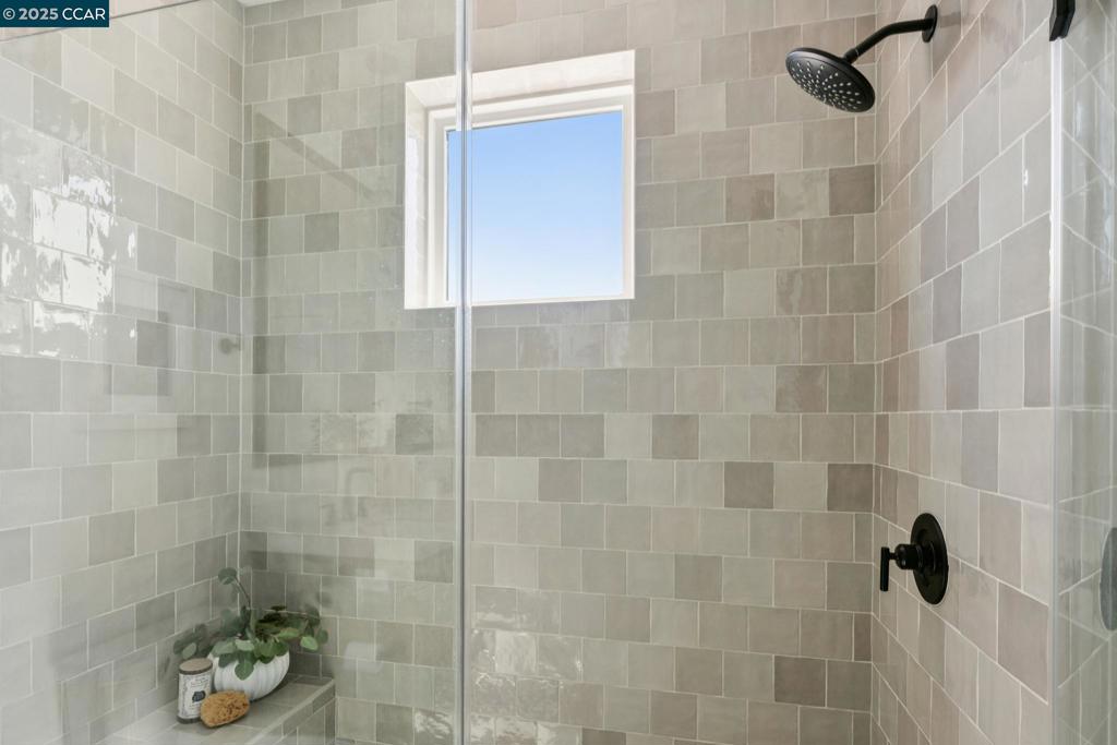 DOWNTOWN LAF - Residential