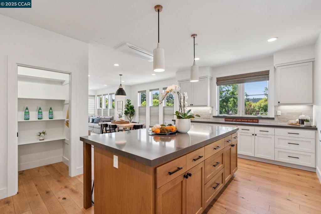 DOWNTOWN LAF - Residential