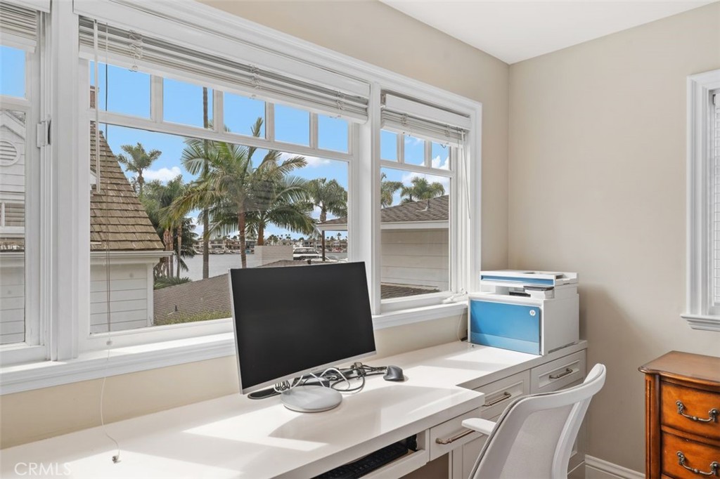 Bayshores (BSHR) - Residential Lease