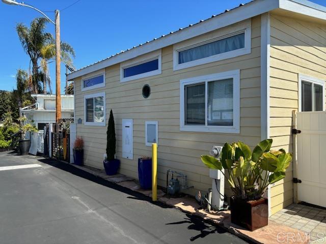 170 Diana Street 30
