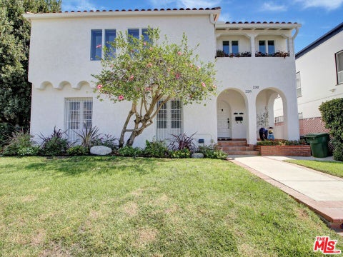 Photo of 228 S Detroit Street, Los Angeles, CA 90036 (MLS # 26990717)