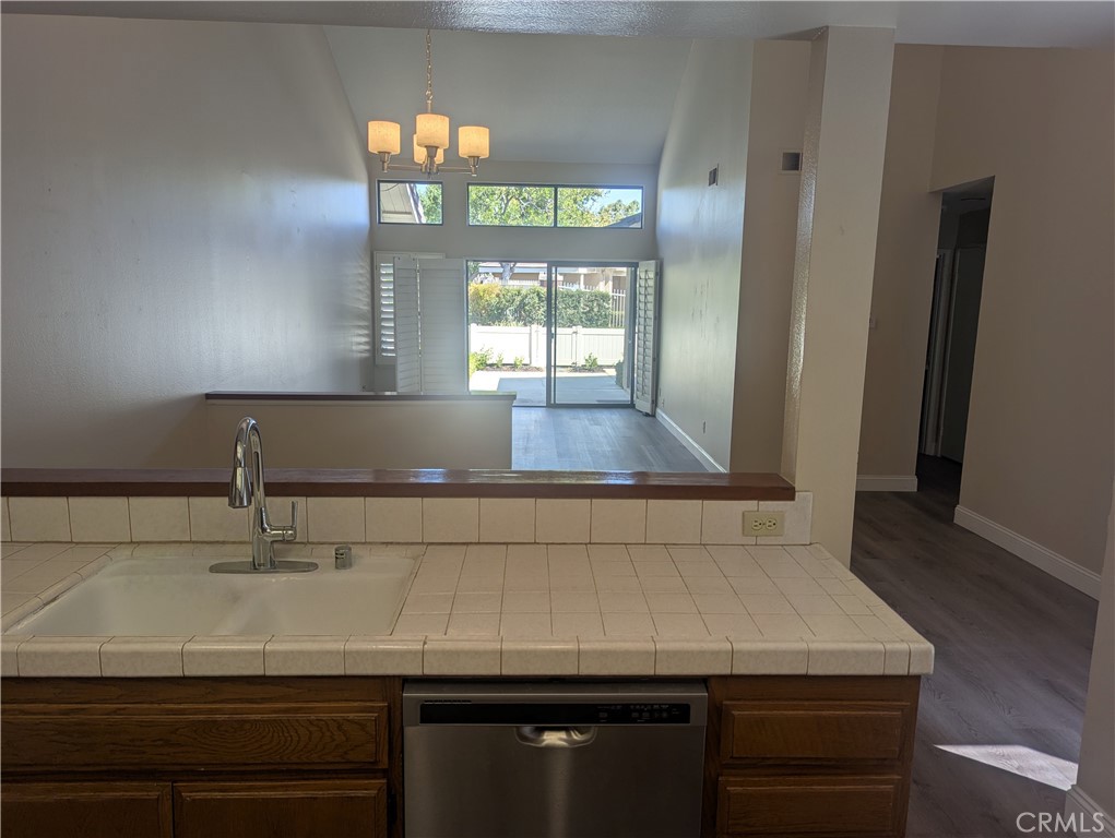 Meadowood (MEAW) - Residential Lease