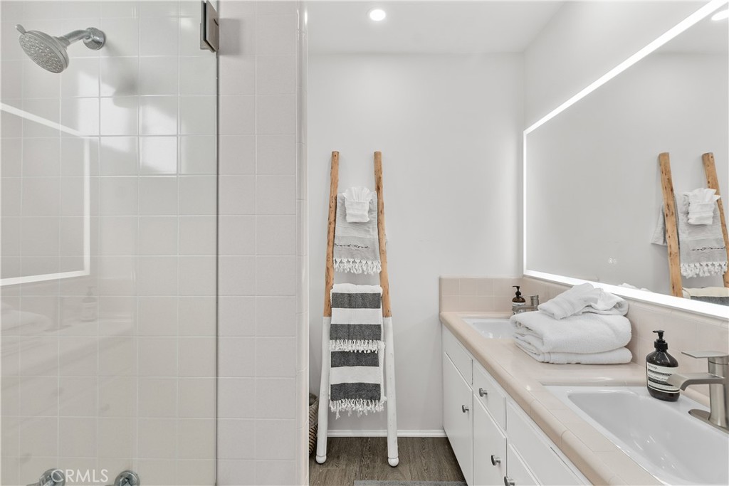 Beach Road Custom (BR) - Residential