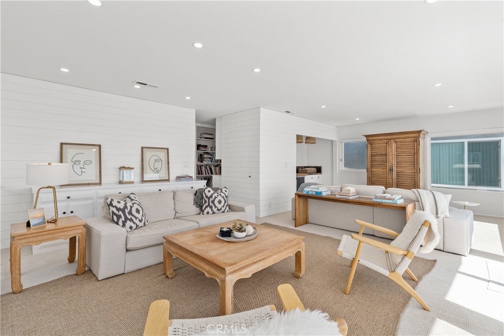Beach Road Custom (BR) - Residential