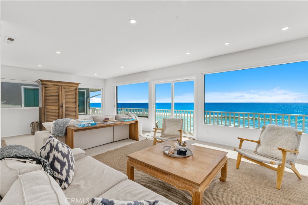 Beach Road Custom (BR) - Residential