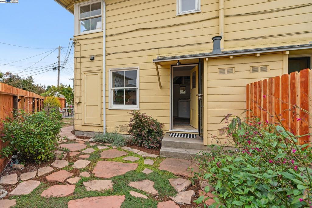 WOODSTOCK - Residential