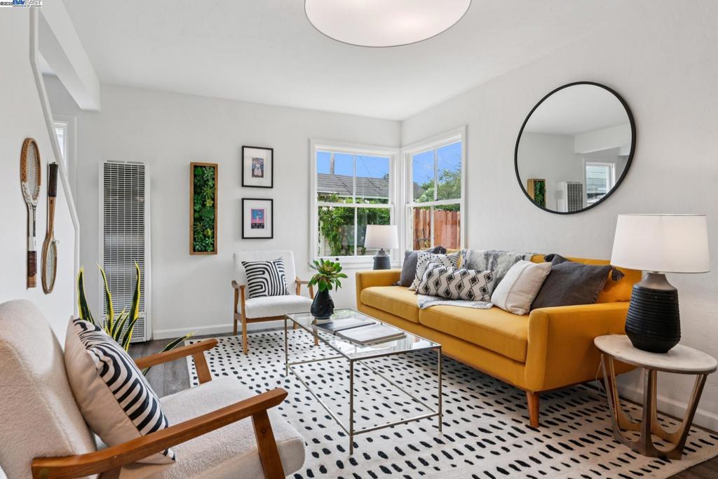 WOODSTOCK - Residential
